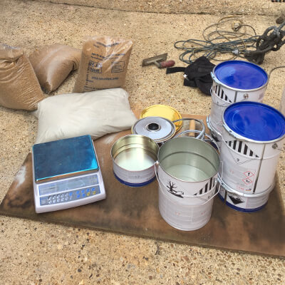 Scale and Material for Epoxy Resin Floor Coating